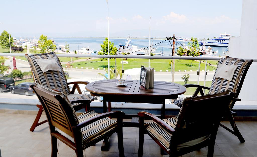 Konstantinos Luxury Apartment Keramotí Kültér fotó